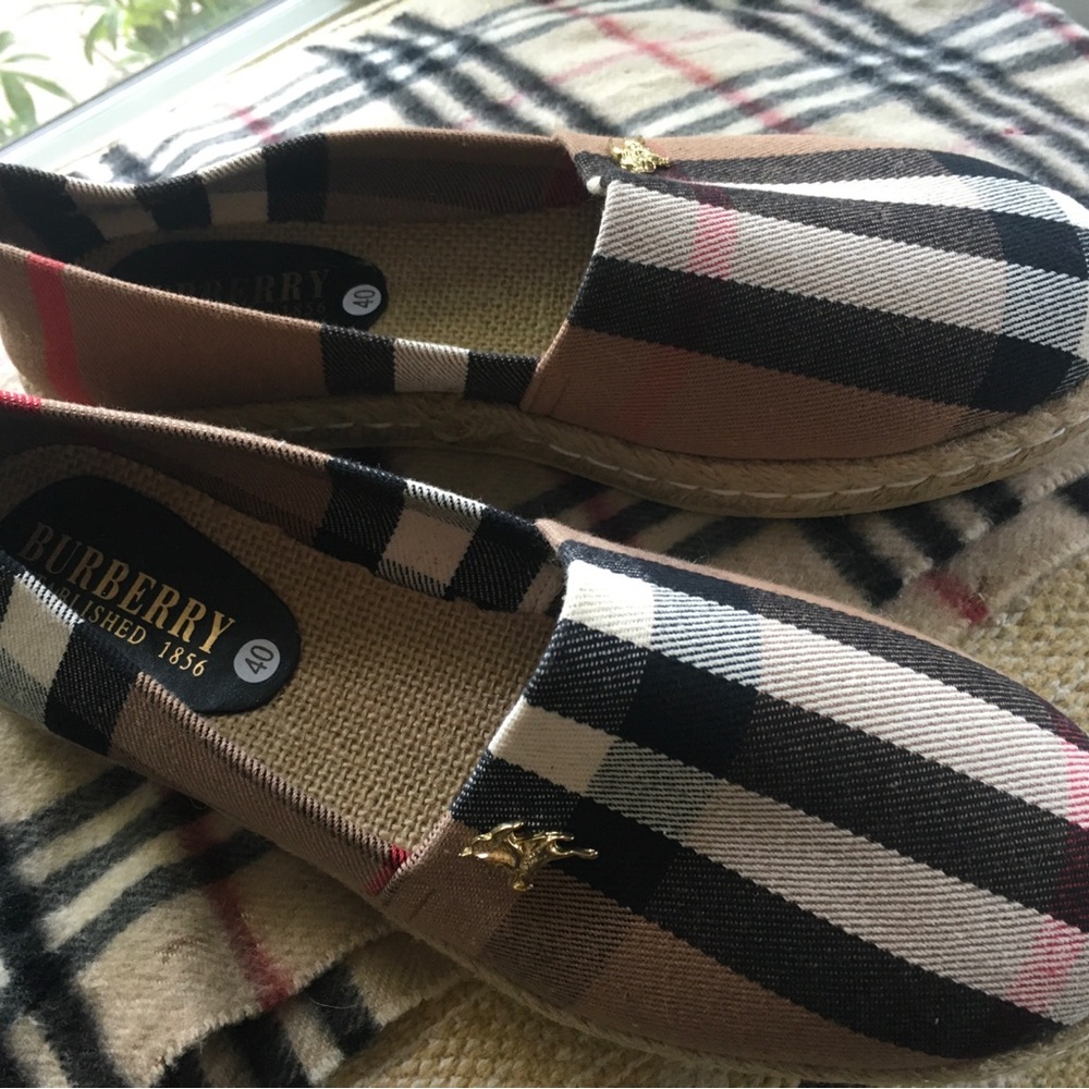Burberry Beige, Black and Pink Nova Check Espadrille Flats - Picture 3 of 6
